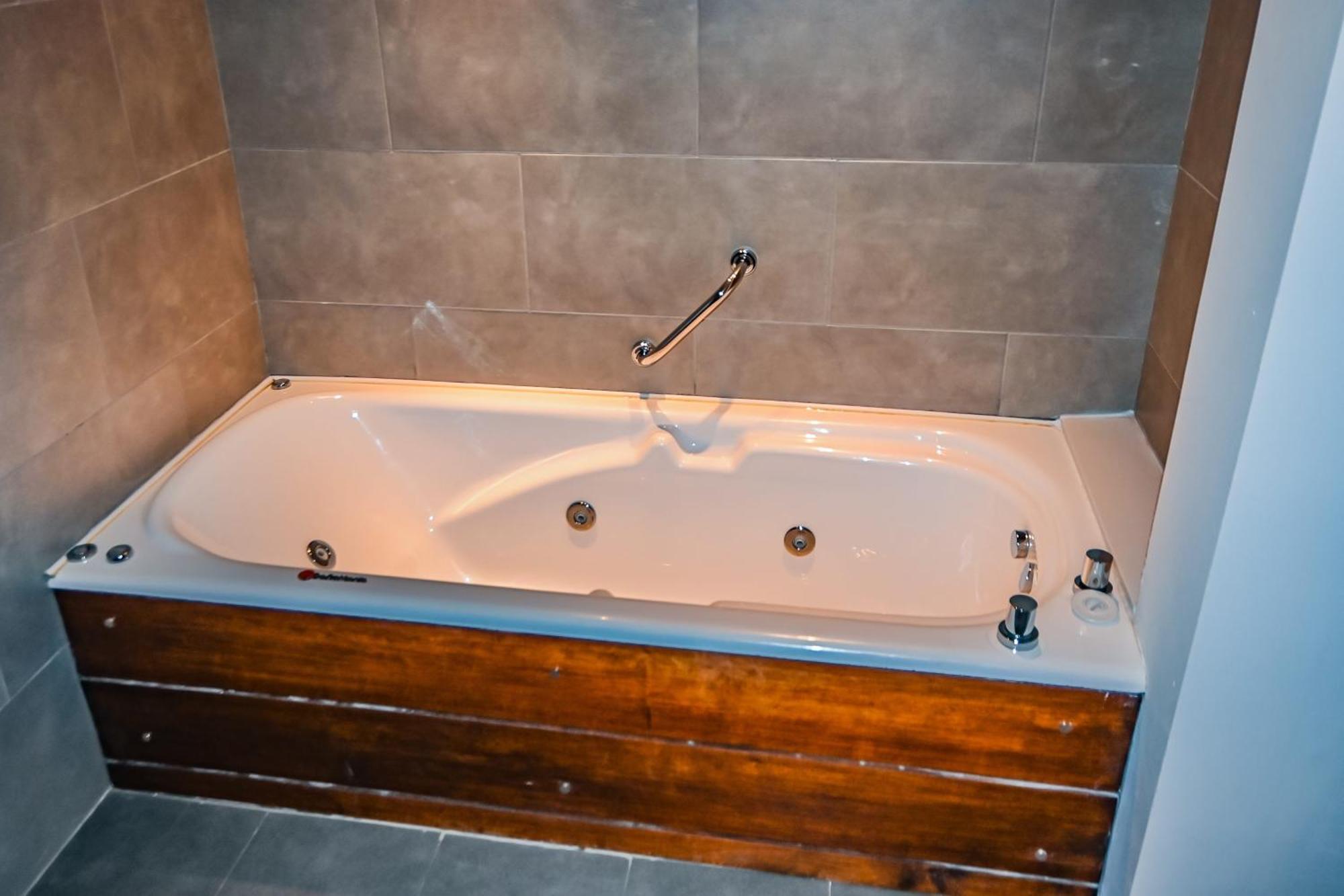 Hotel & Spa La Cheminee San Martín de los Andes 外观 照片
