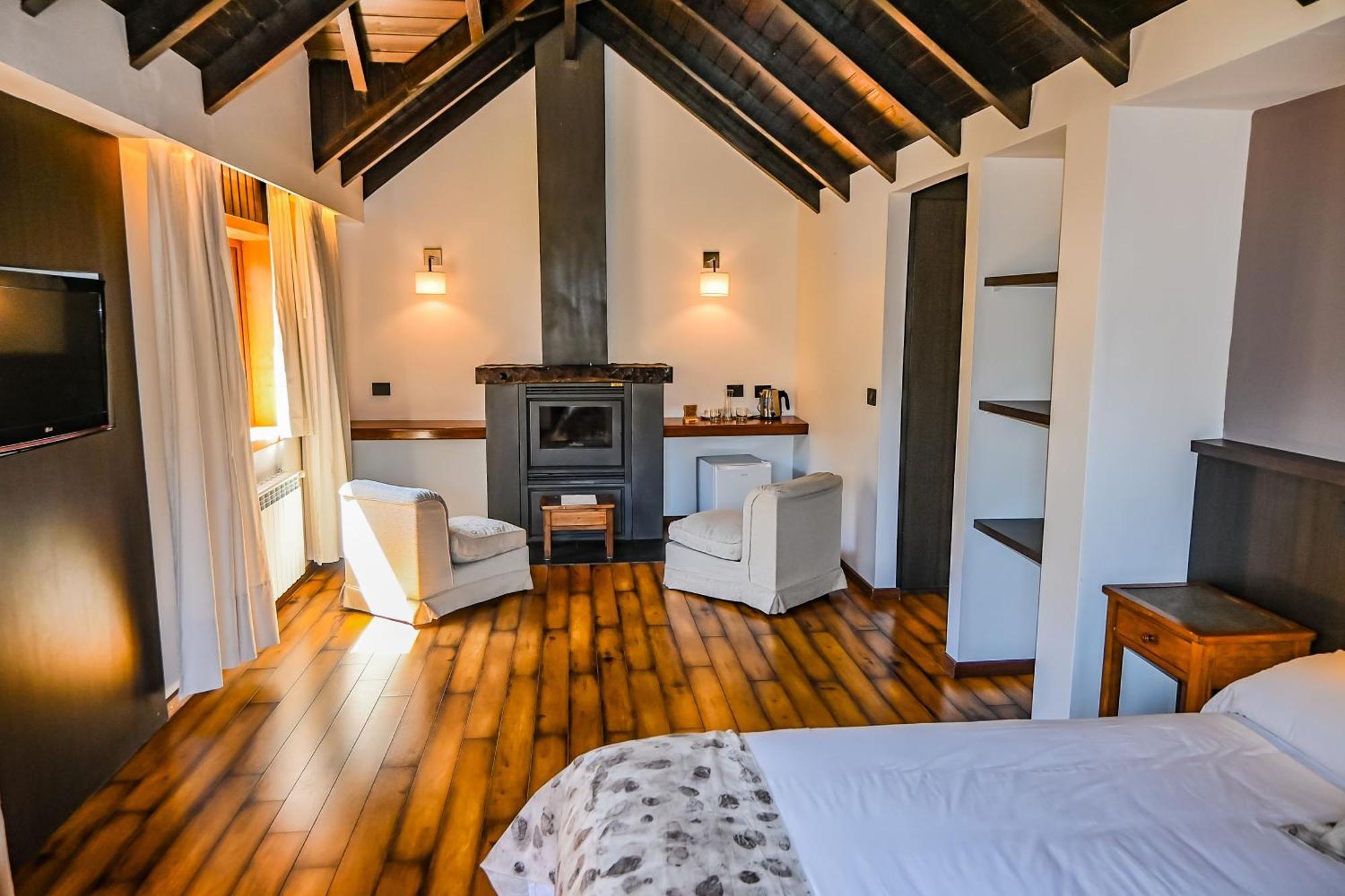 Hotel & Spa La Cheminee San Martín de los Andes 外观 照片