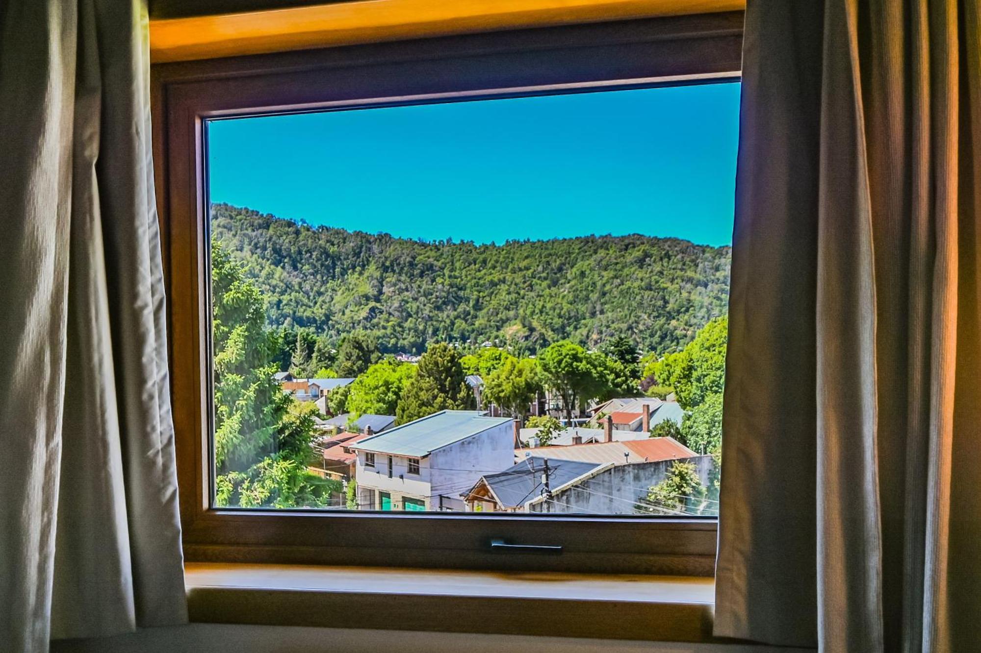 Hotel & Spa La Cheminee San Martín de los Andes 外观 照片